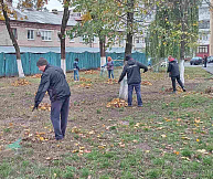 26 октября работники «Гомельского ликеро-водочного завода «Радамир» вышли на субботник